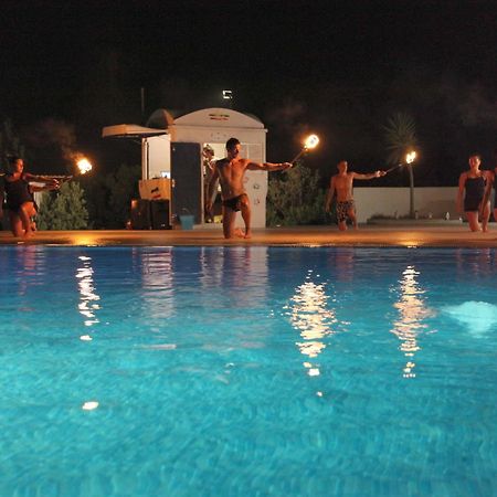 Hotel Club Cala Longa Montauro Dış mekan fotoğraf