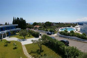 Hotel Club Cala Longa Montauro Dış mekan fotoğraf